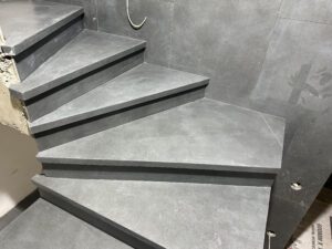 Лестница ступени из керамогранита